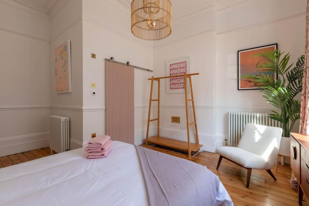 Wolverdene - Entire Ground Floor Flat With Garden Margate Buitenkant foto