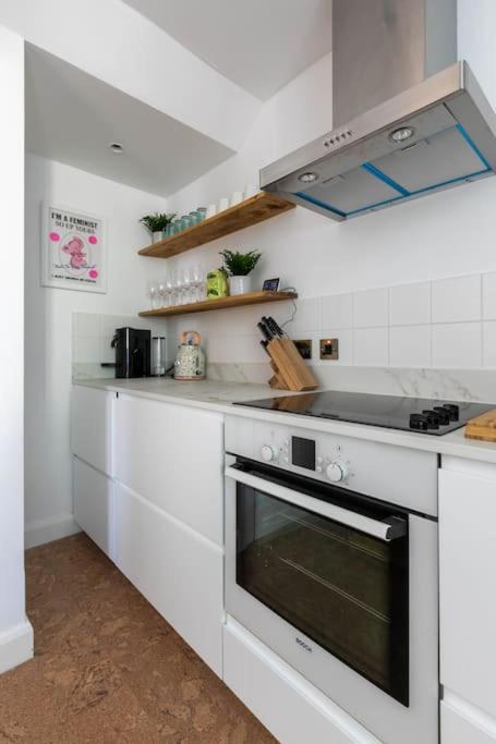 Wolverdene - Entire Ground Floor Flat With Garden Margate Buitenkant foto