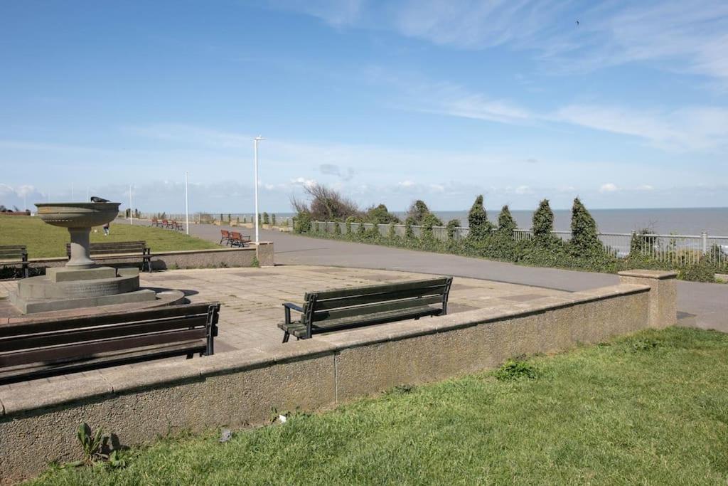 Wolverdene - Entire Ground Floor Flat With Garden Margate Buitenkant foto