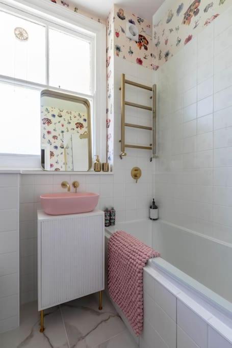 Wolverdene - Entire Ground Floor Flat With Garden Margate Buitenkant foto